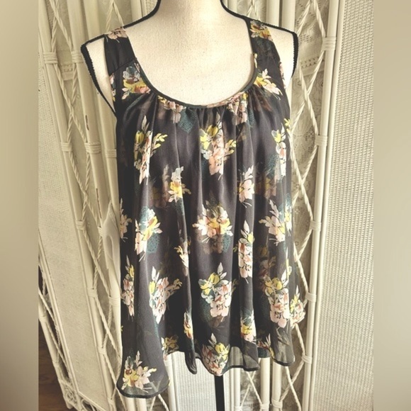 Kimchi Blue Top Tank Grey with Pink Cream Floral Overlay Urban Outfitters Medium - Picture 2 of 16